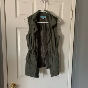 Forest green zipper vest